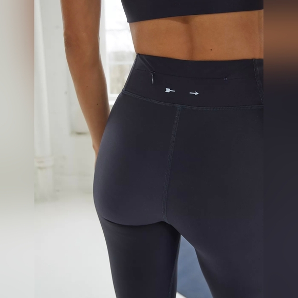 The Upside Seawater Dip-Dyed Leggings Midi 10 EUC - Picture 6 of 16